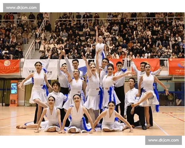 激情四溢的队列队形比赛展现团结协作与无限创造力