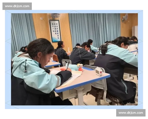我校举行作文比赛活动 引导学生提升写作能力 展现青春风采